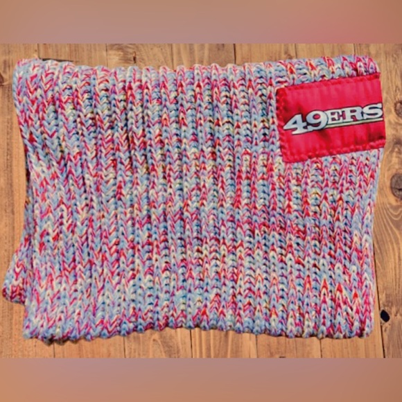 Womens Knit Red San Francisco 49ers NFL Infinity Neck Scarf Forever Collectibles - Picture 7 of 15